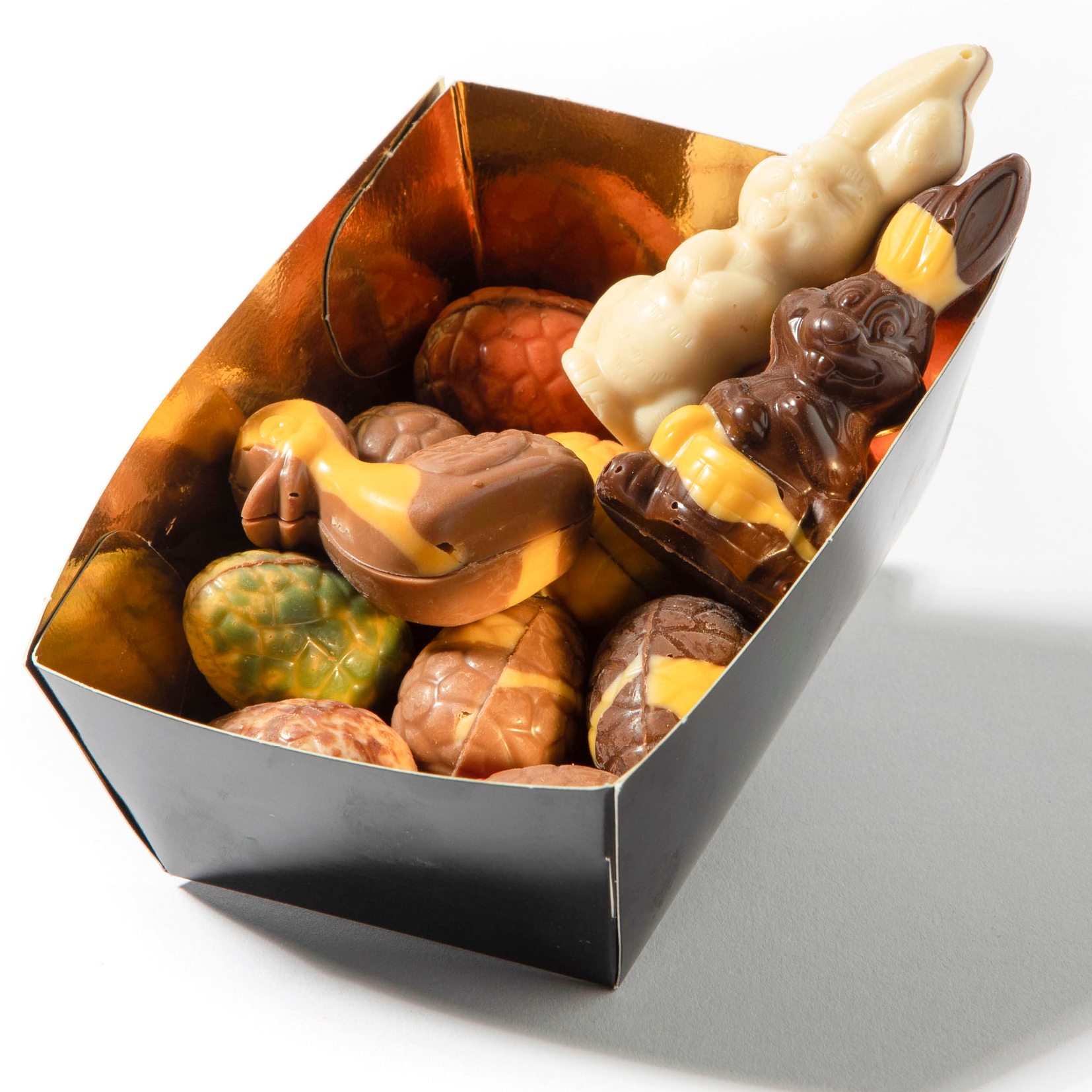 Chocolade bakje 175 gram, flowpack bakje chocolade, pasen, paas assortiment, gevuld, praline